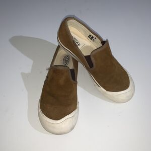 Keen Shoes Mens Size 8.5 Brown Suede Slip On Casual Comfort Sneakers Walking